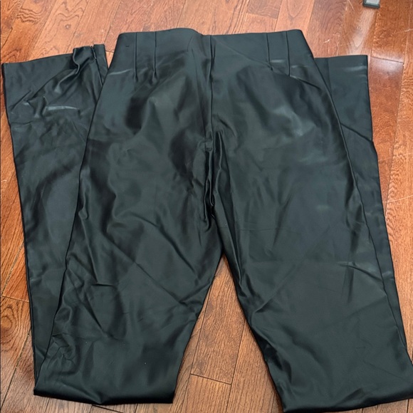 Zara Faux leather pants - Picture 2 of 4